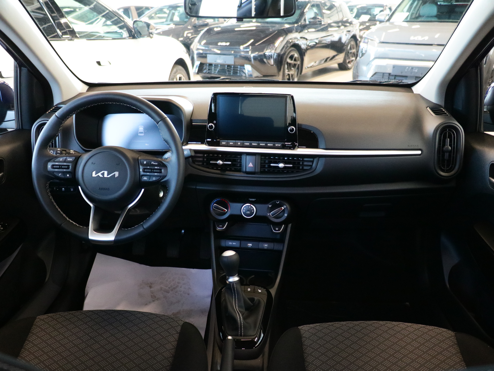 Kia Picanto 1,0 LX 4P 2026, photo 6/32