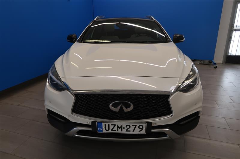 Infiniti QX30 2.2d Premium Tech AWD DCT 2017, kuva 2/17