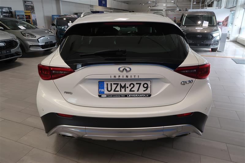 Infiniti QX30 2.2d Premium Tech AWD DCT 2017, kuva 6/17