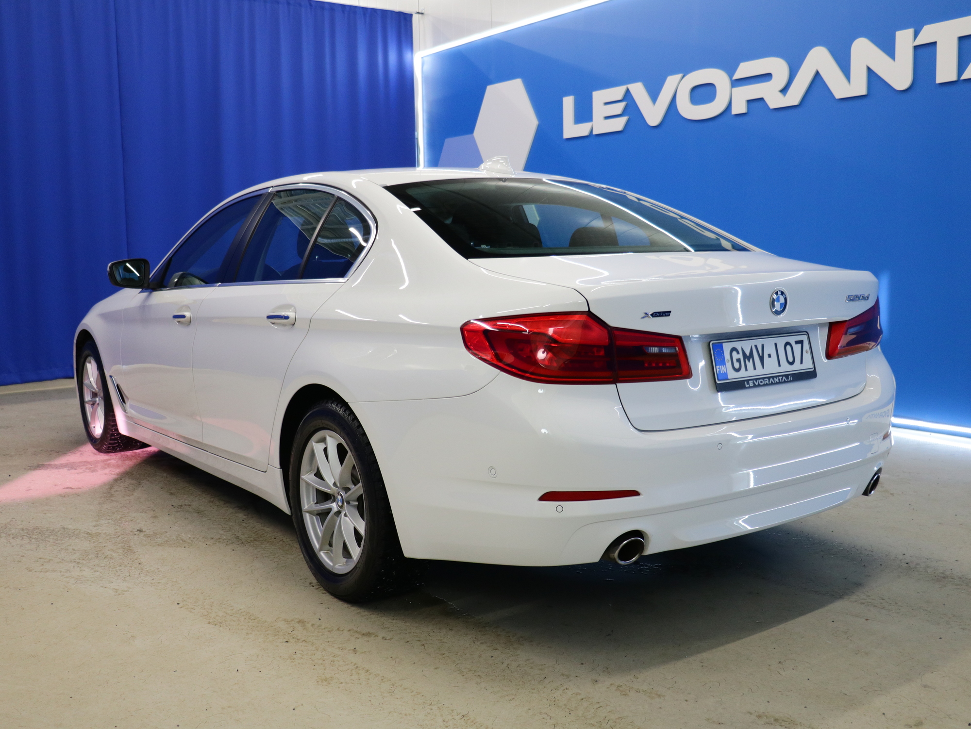 BMW 520 G30 Sedan 520d A xDrive Business 2018, kuva 5/33