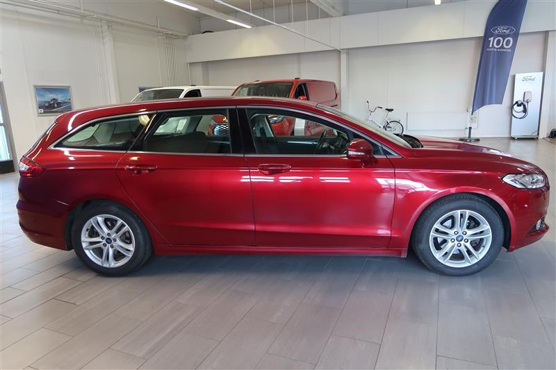 Ford Mondeo 2016, photo 4/20