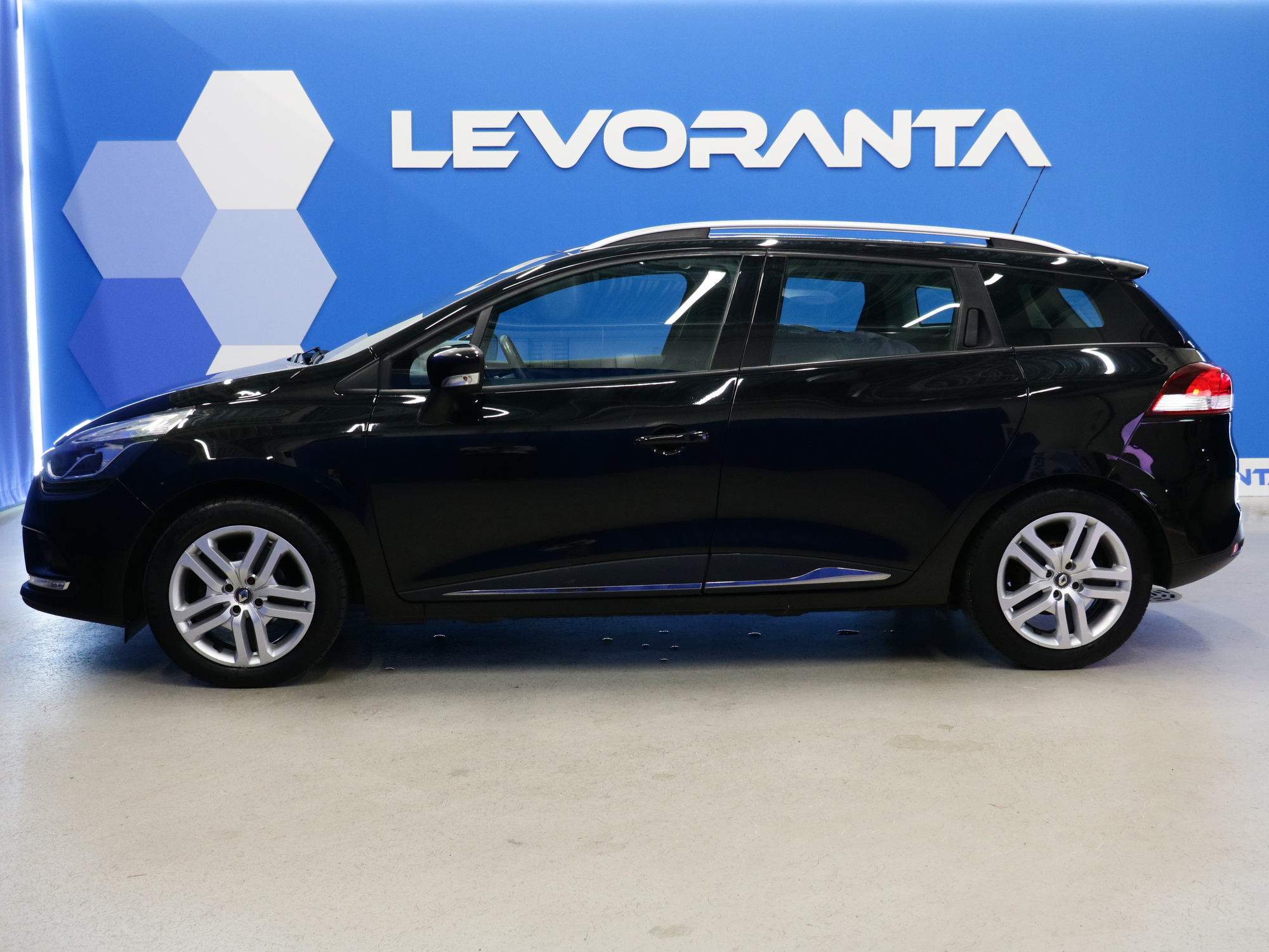 Renault Clio Sport Tourer TCe 90 Fête 2020, kuva 3/23