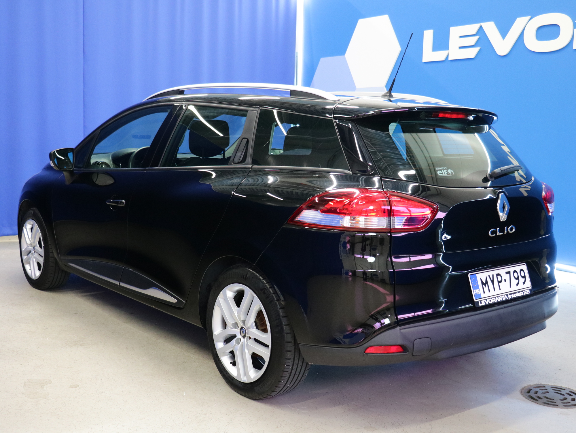 Renault Clio Sport Tourer TCe 90 Fête 2020, kuva 4/23