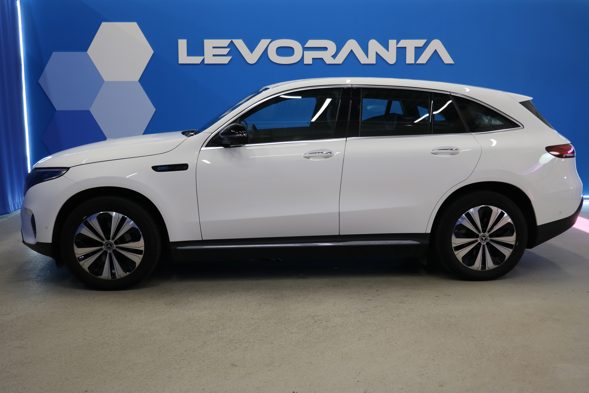 Mercedes-Benz EQC 400 4MATIC Business 2023, kuva 3/27