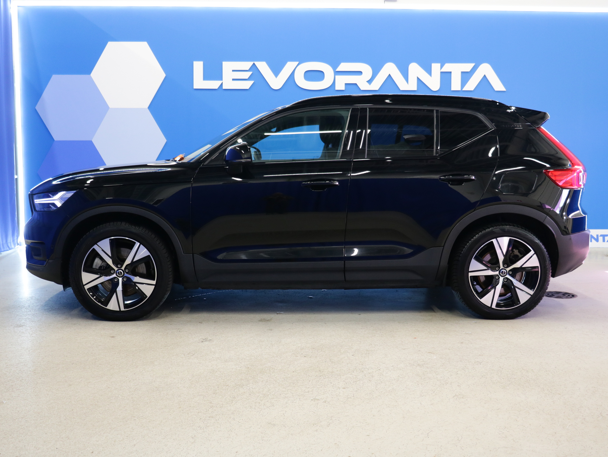 Volvo XC40 2022, kuva 3/25