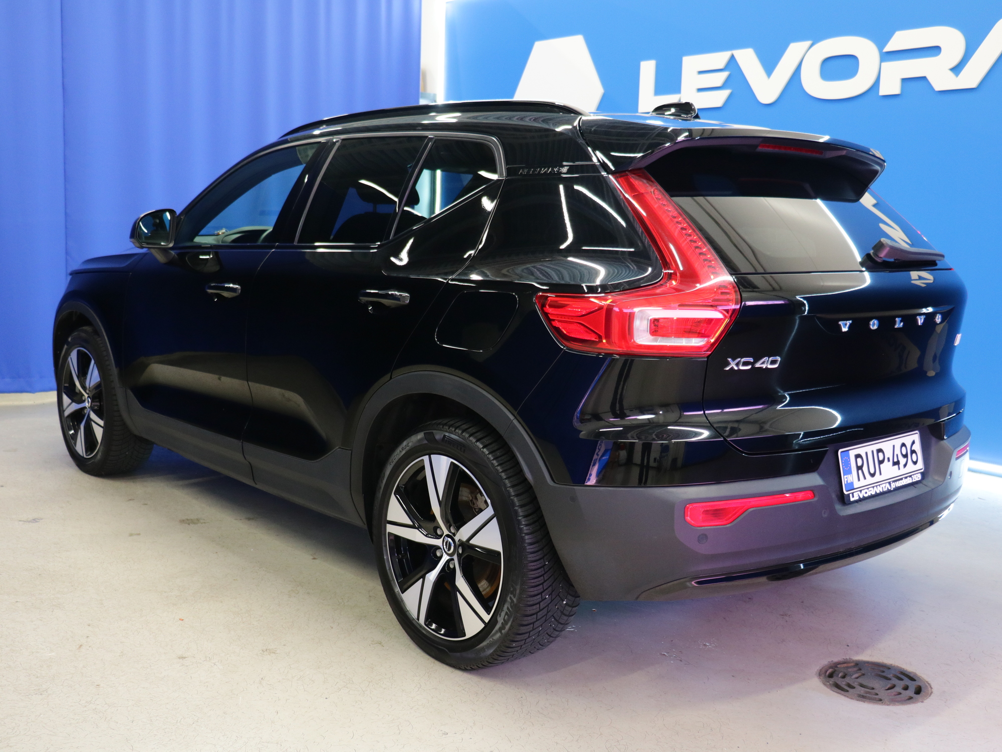 Volvo XC40 2022, kuva 4/25