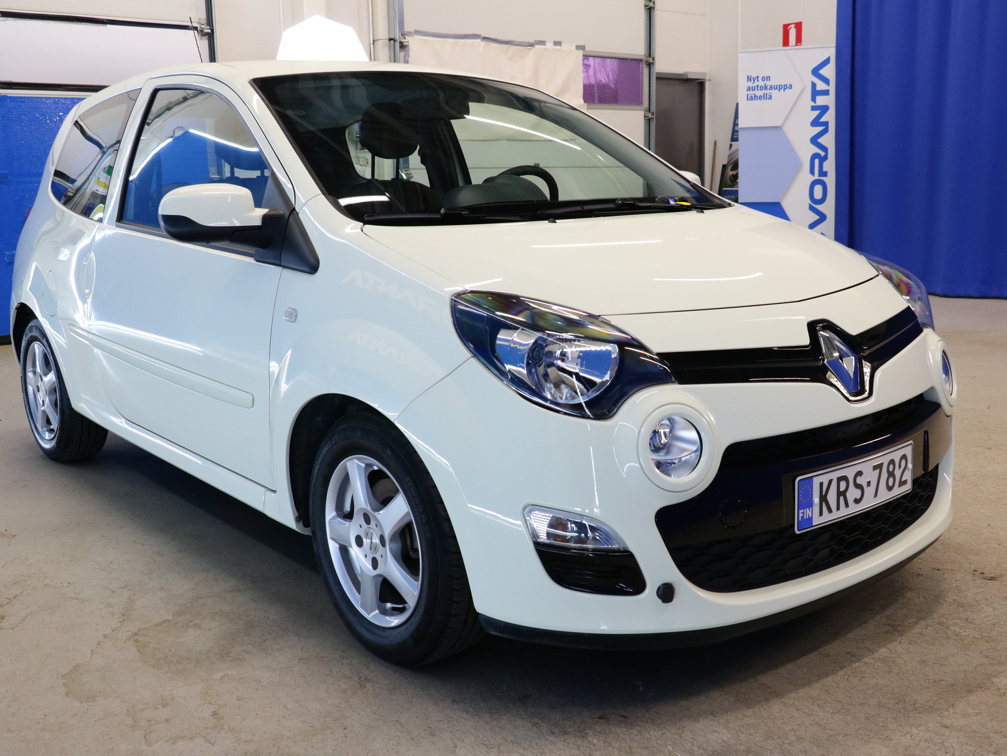 Renault Twingo 2012, photo 7/16