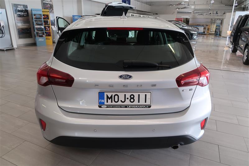 Ford Focus 2022, photo 6/15