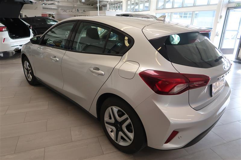 Ford Focus 2022, photo 7/15