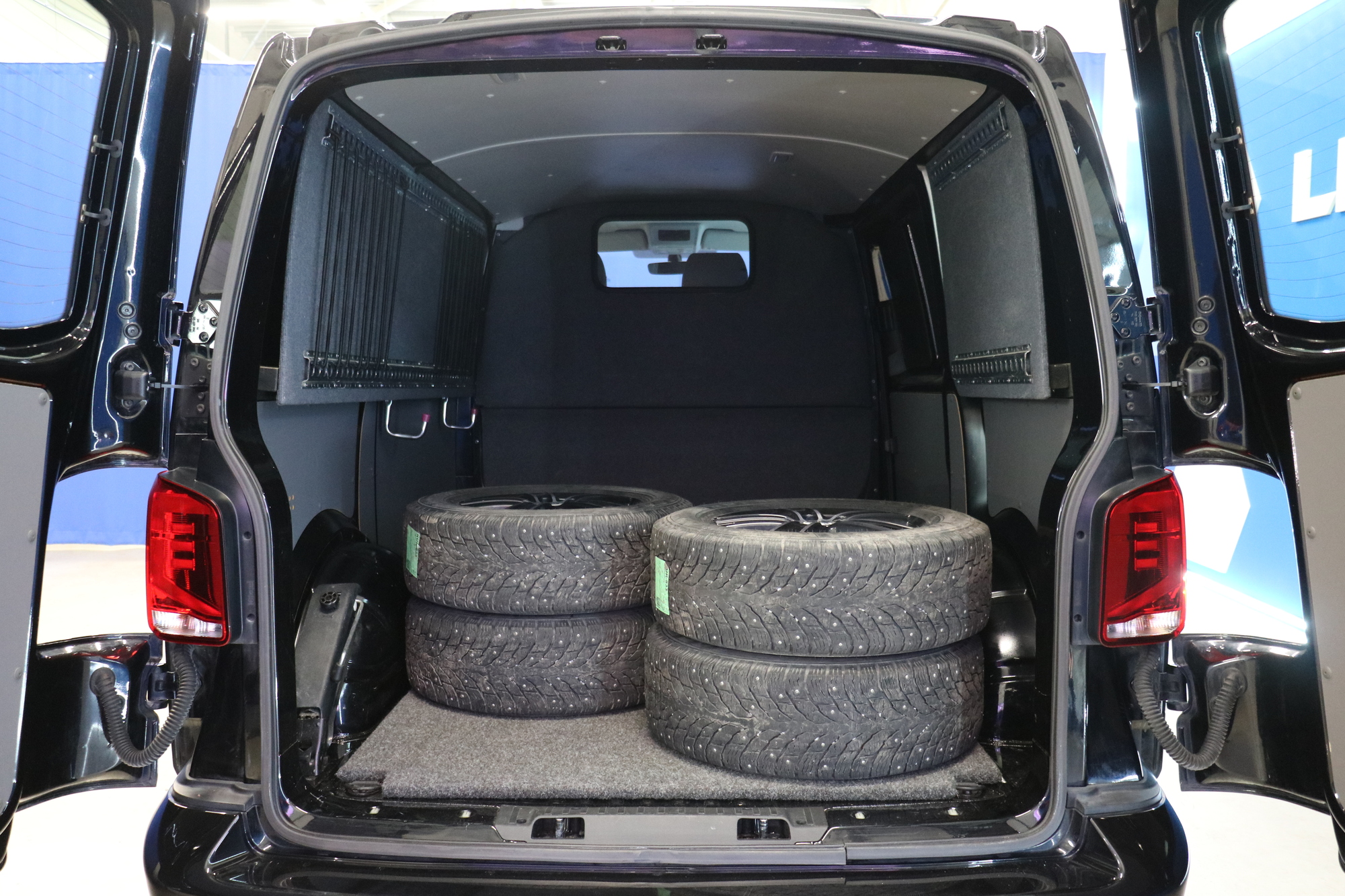 Volkswagen Transporter 2022, kuva 7/24