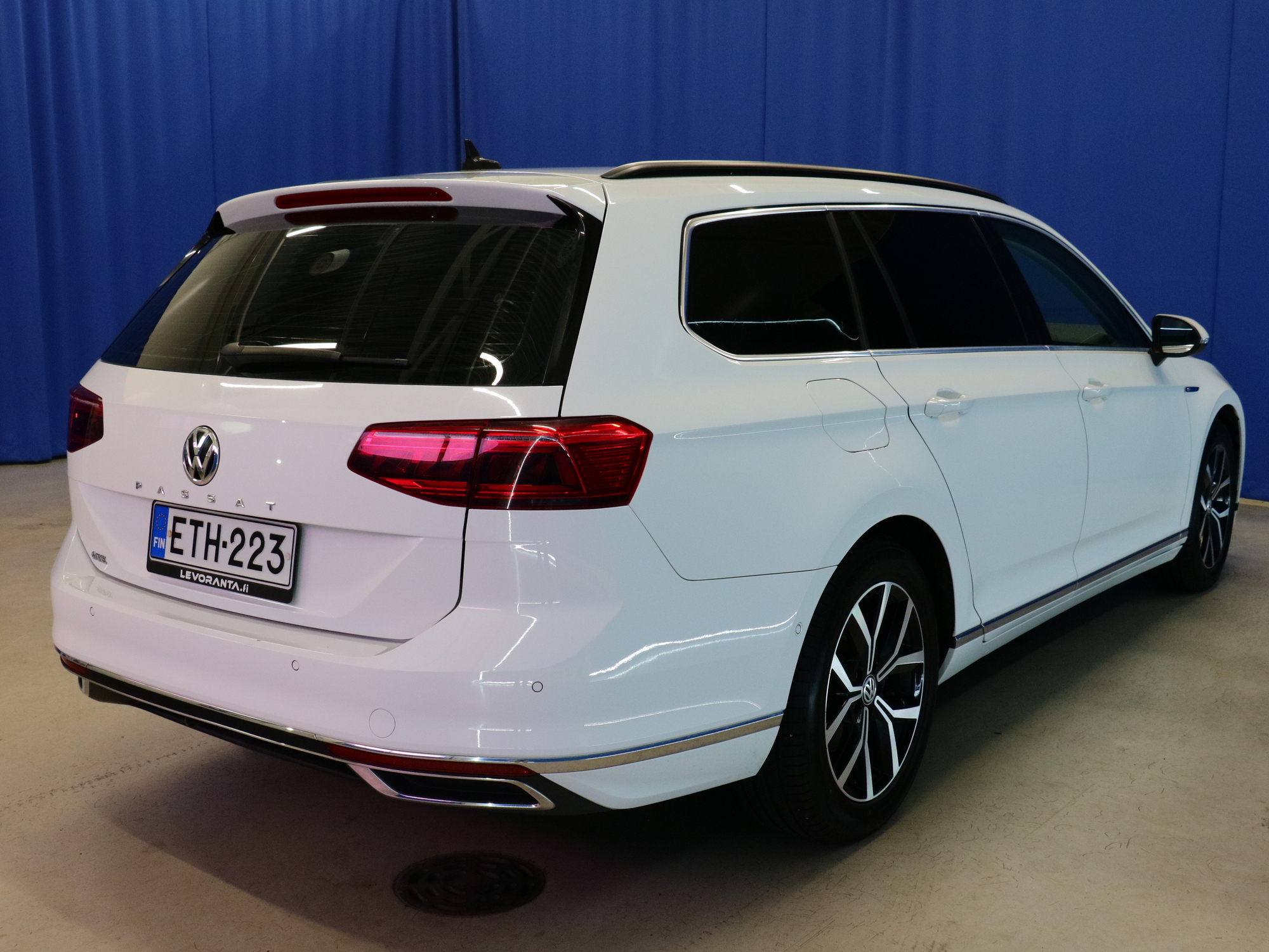 Volkswagen Passat 2020, kuva 6/23
