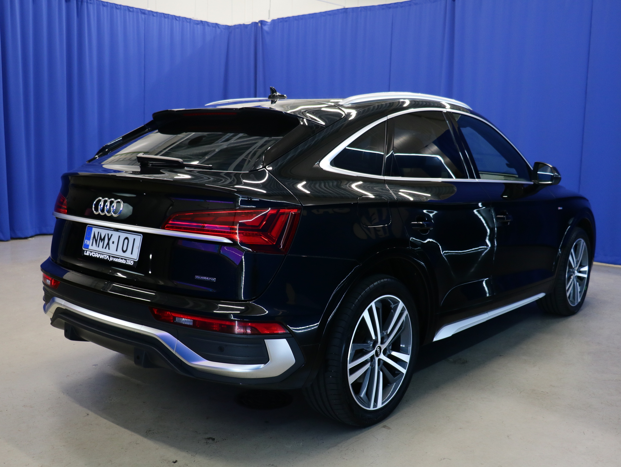Audi Q5 2023, photo 7/36