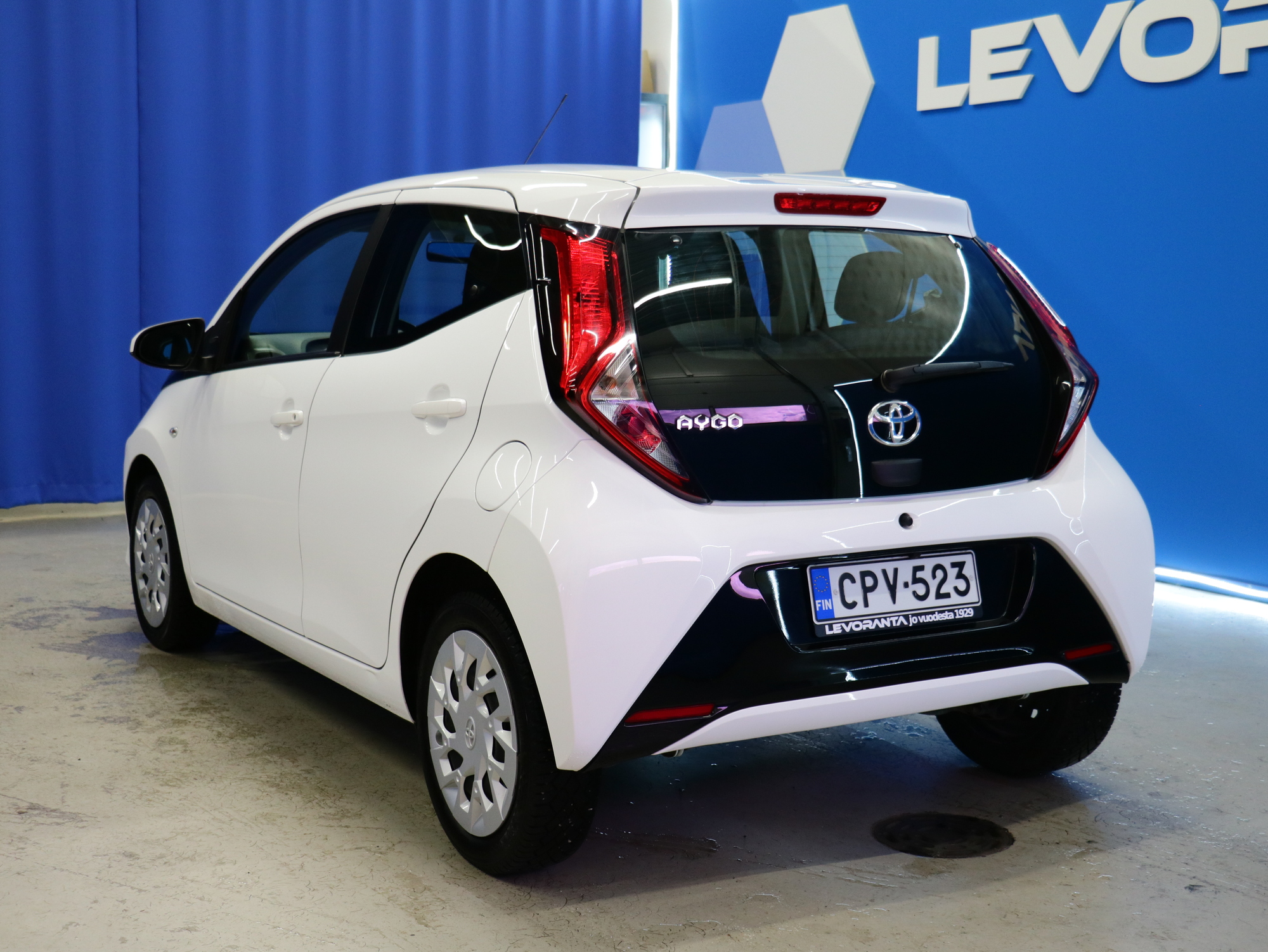 Toyota Aygo 1,0 VVT-i x-play 5ov 2022, kuva 5/32