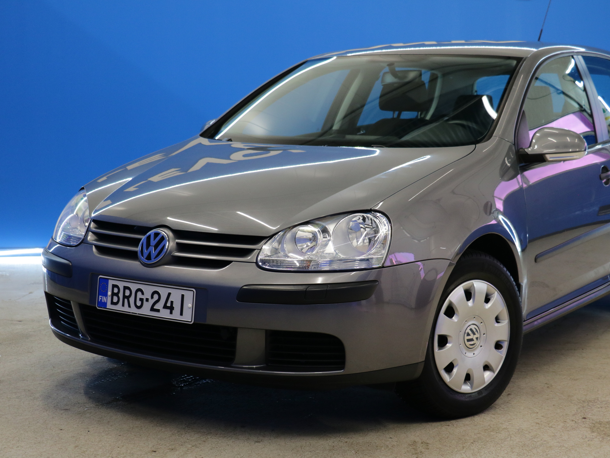 Volkswagen Golf 1,6 75 kW Trendline 5d 2005, kuva 2/29