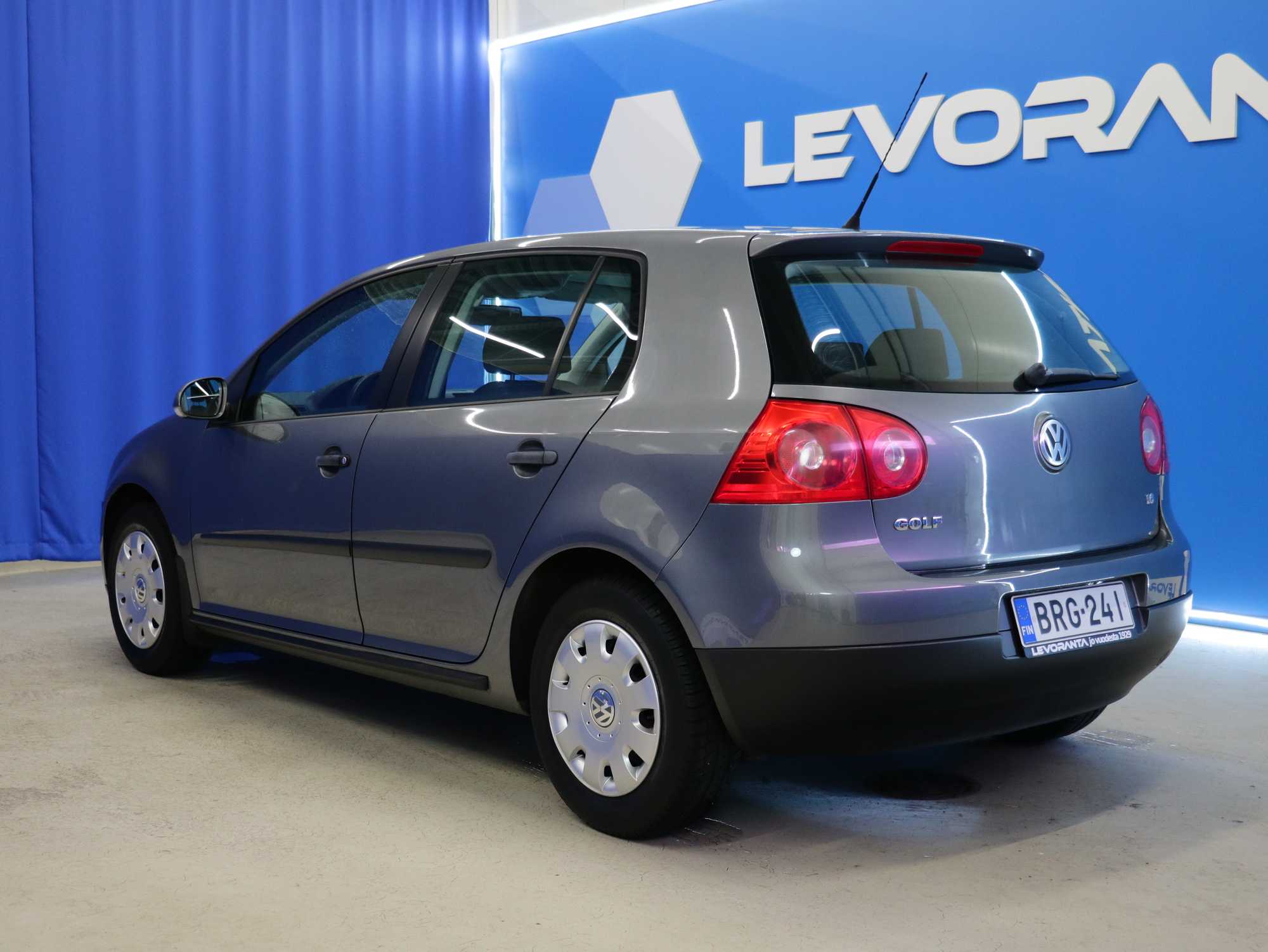 Volkswagen Golf 1,6 75 kW Trendline 5d 2005, kuva 5/29