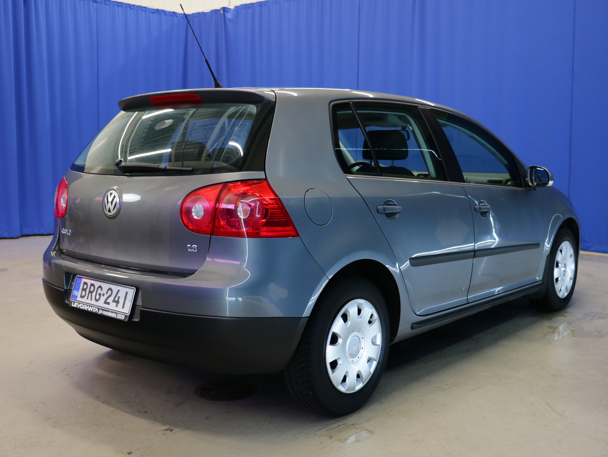 Volkswagen Golf 1,6 75 kW Trendline 5d 2005, kuva 7/29