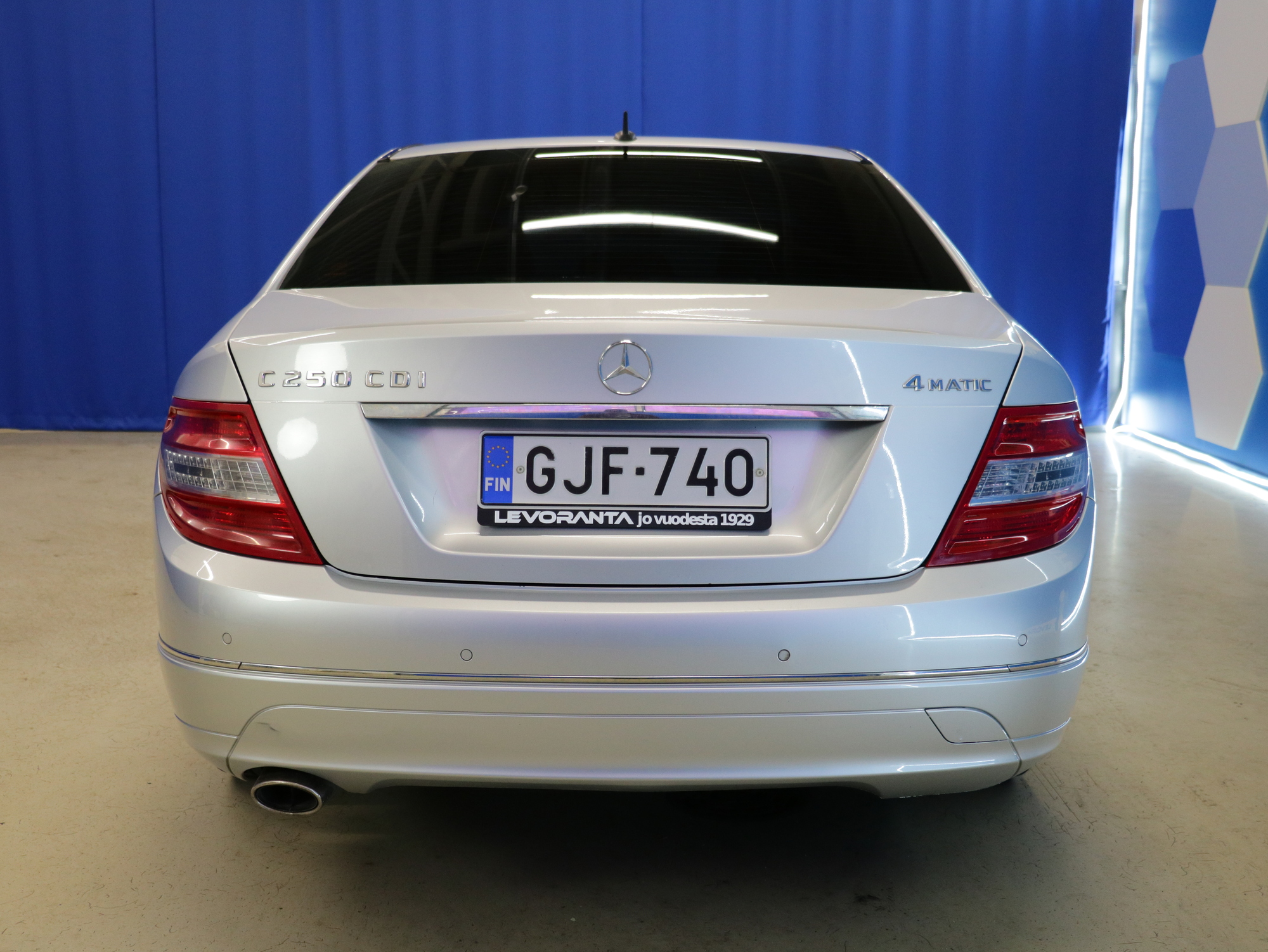 Mercedes-Benz C 2010, kuva 6/33