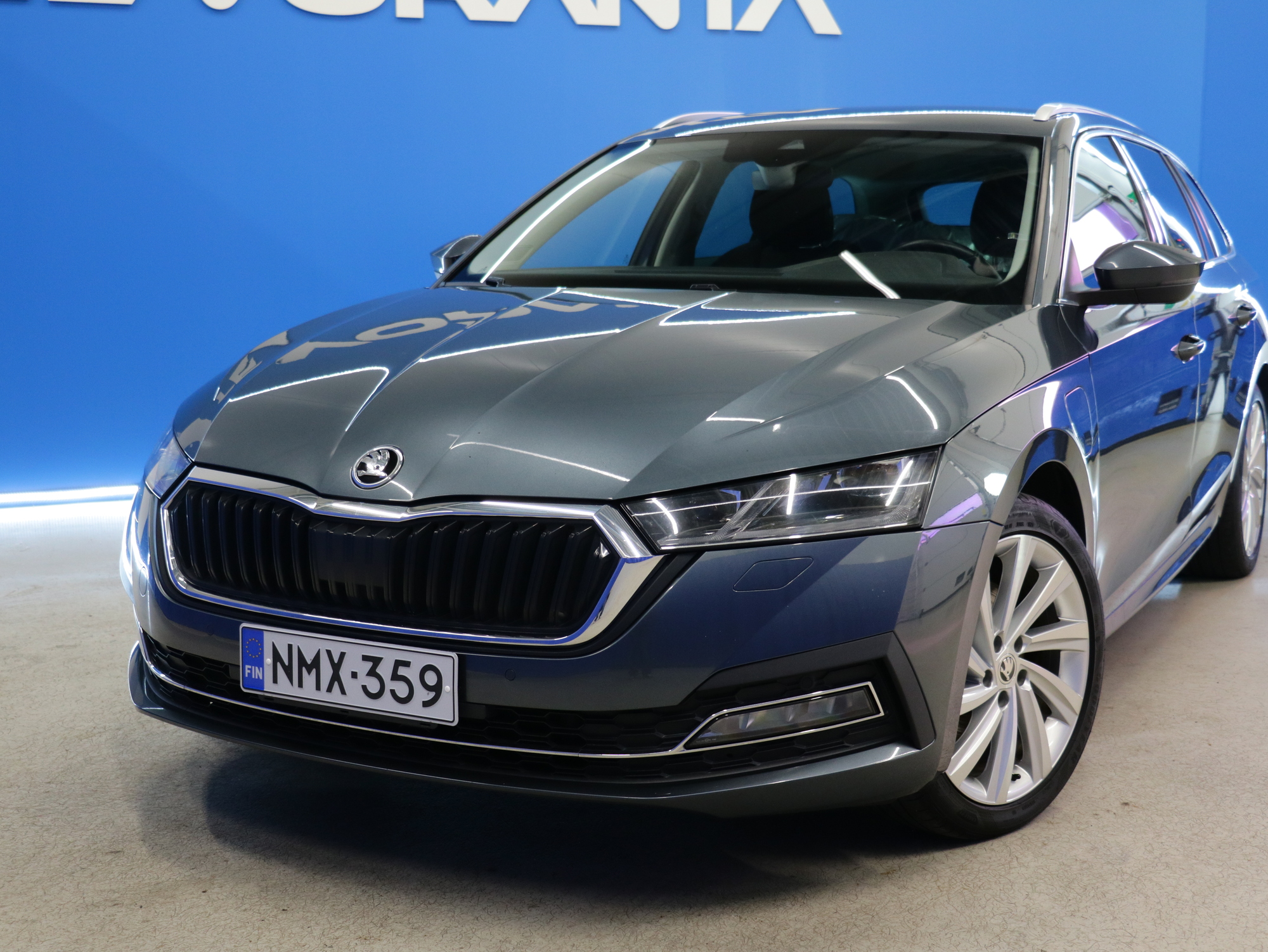 Skoda Octavia 2021, photo 2/37