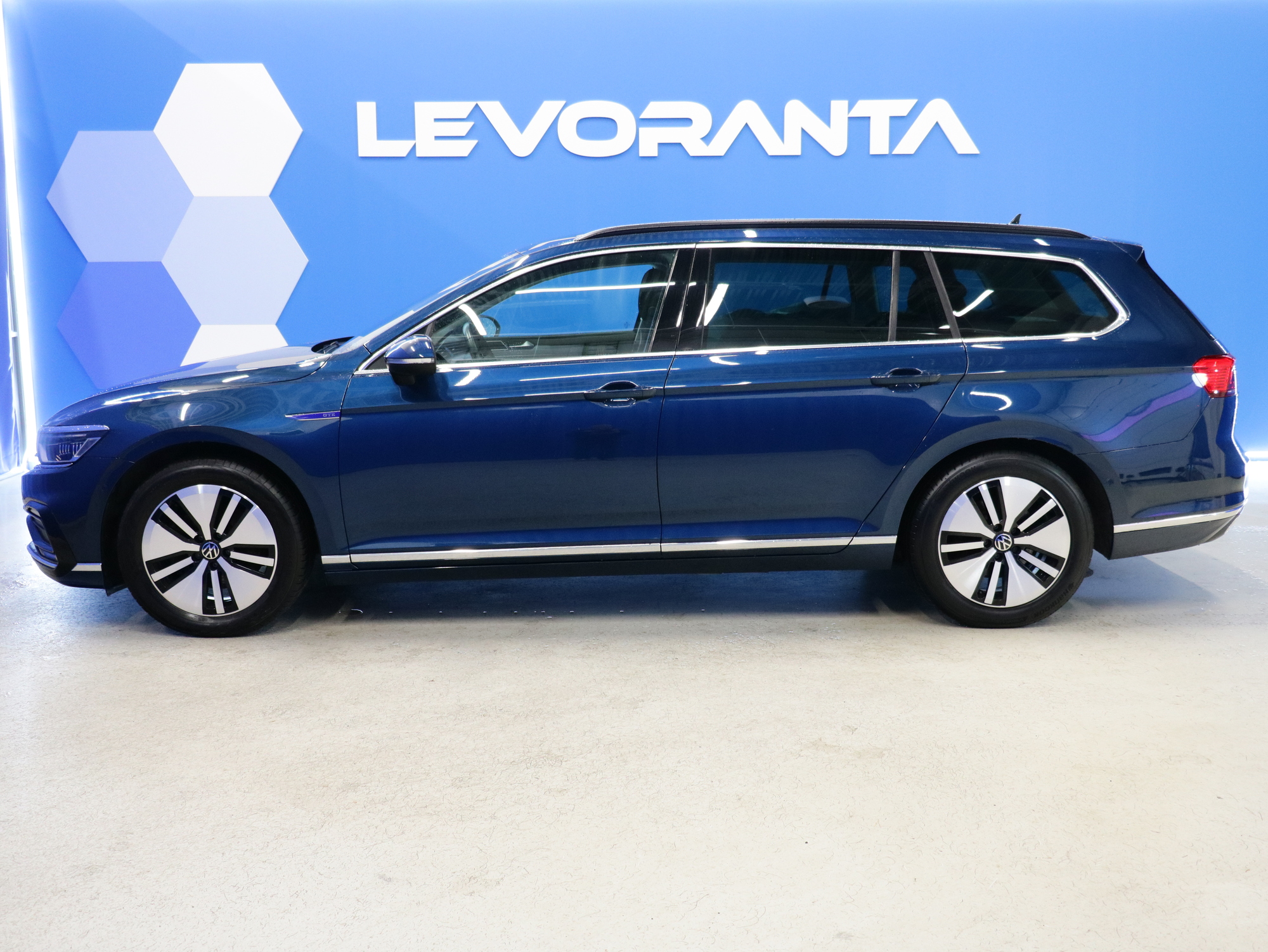Volkswagen Passat 2023, kuva 3/31