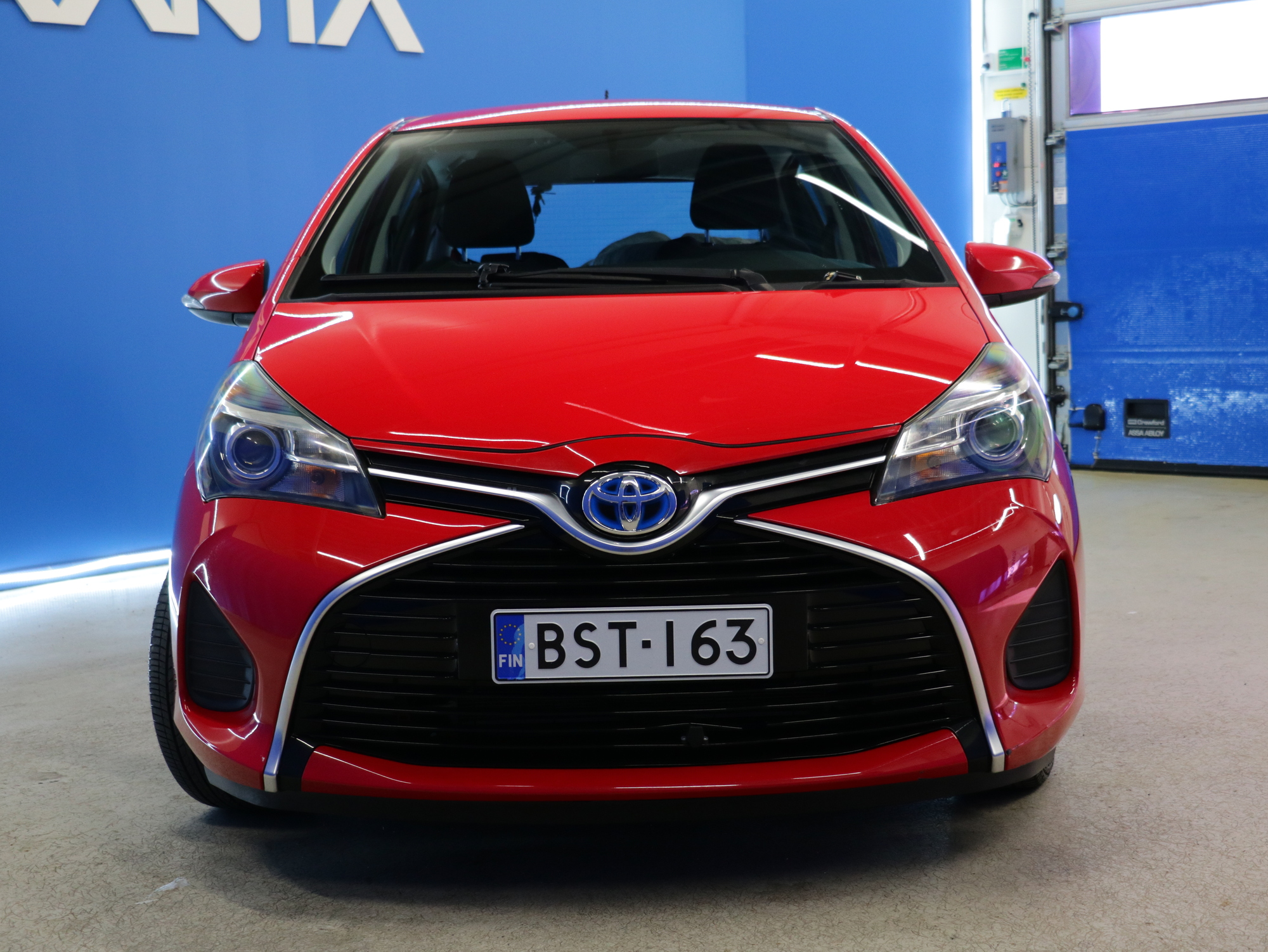 Toyota Yaris 1,5 Hybrid Active 5ov 2015, kuva 3/32