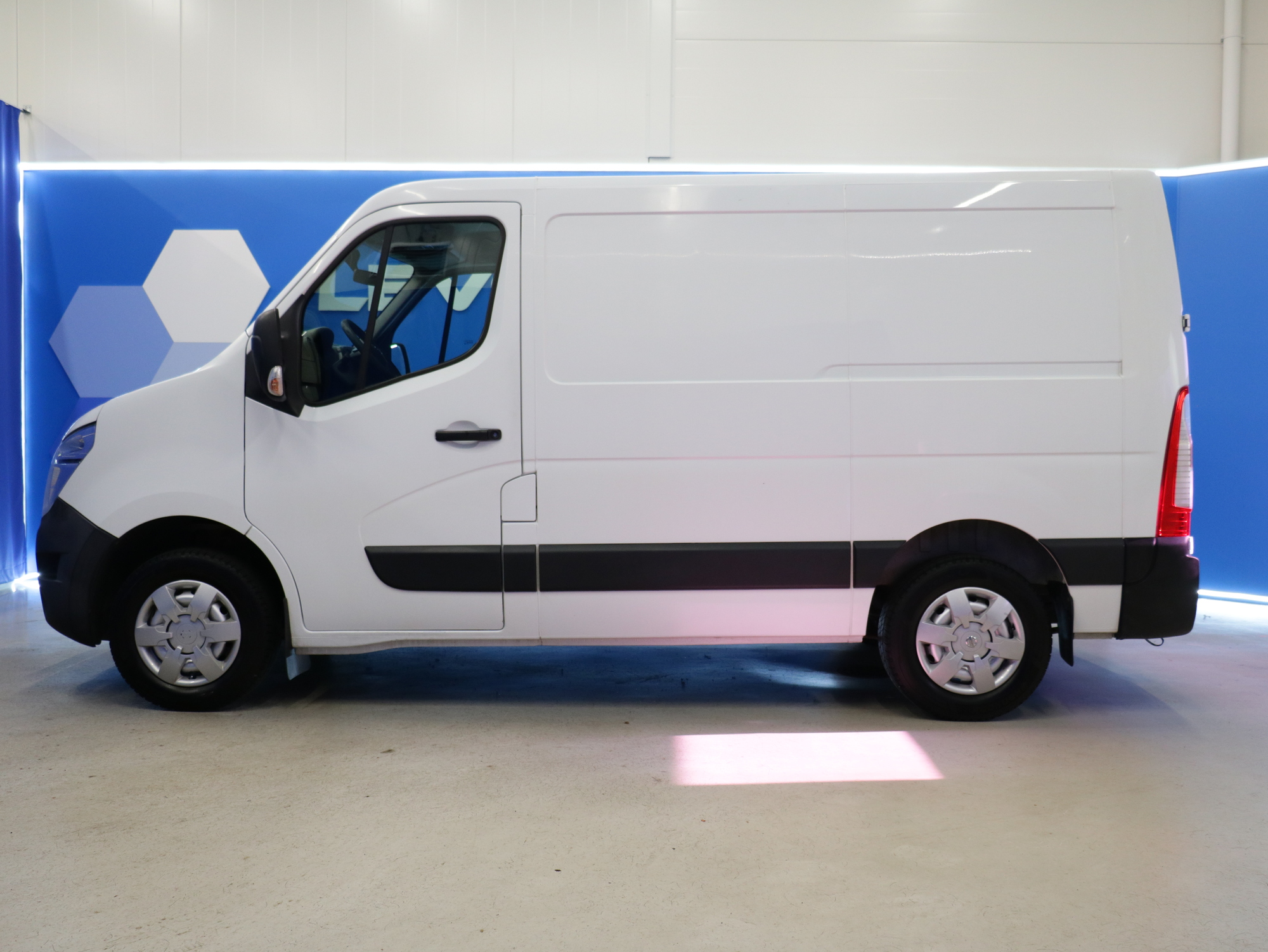 Nissan NV400 2016, kuva 4/23