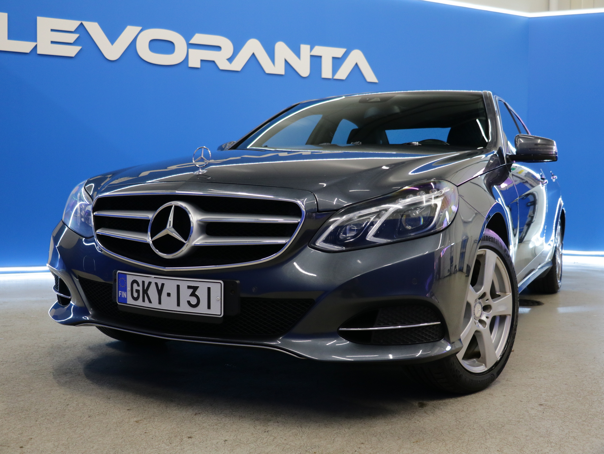 Mercedes-Benz E 2014, photo 2/33