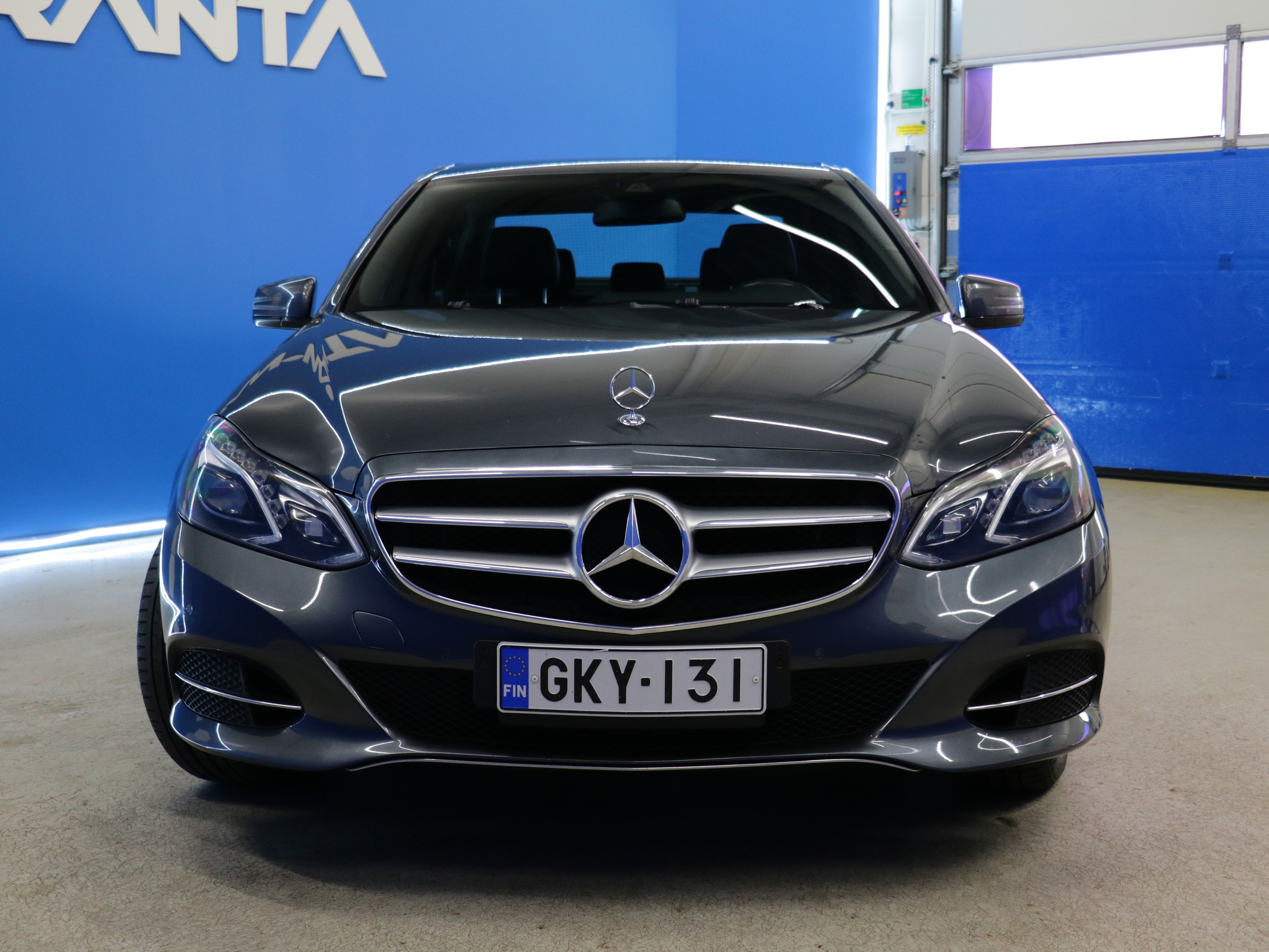 Mercedes-Benz E 2014, photo 3/33