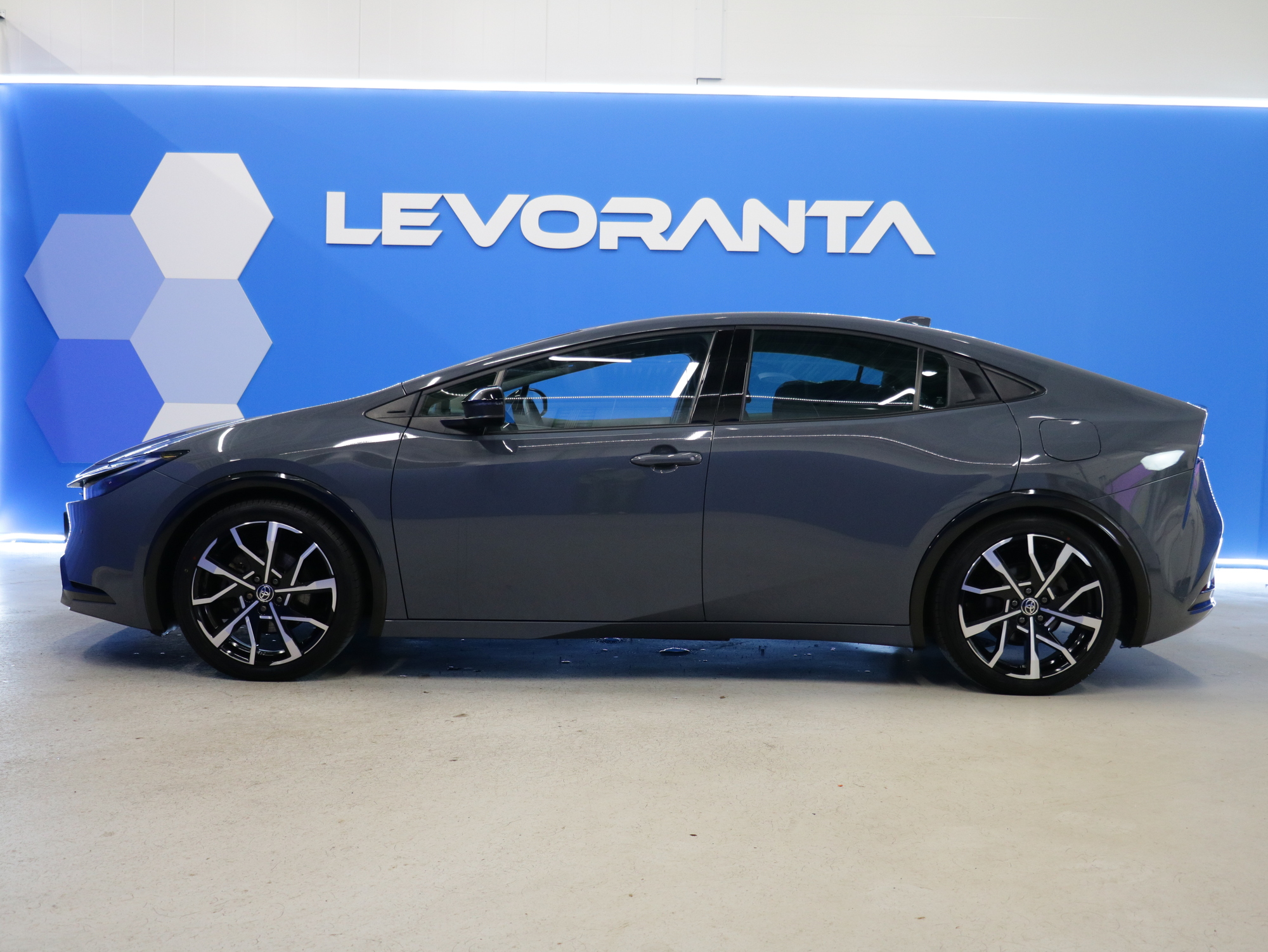 Toyota Prius Hybrid Style 2023, kuva 4/37