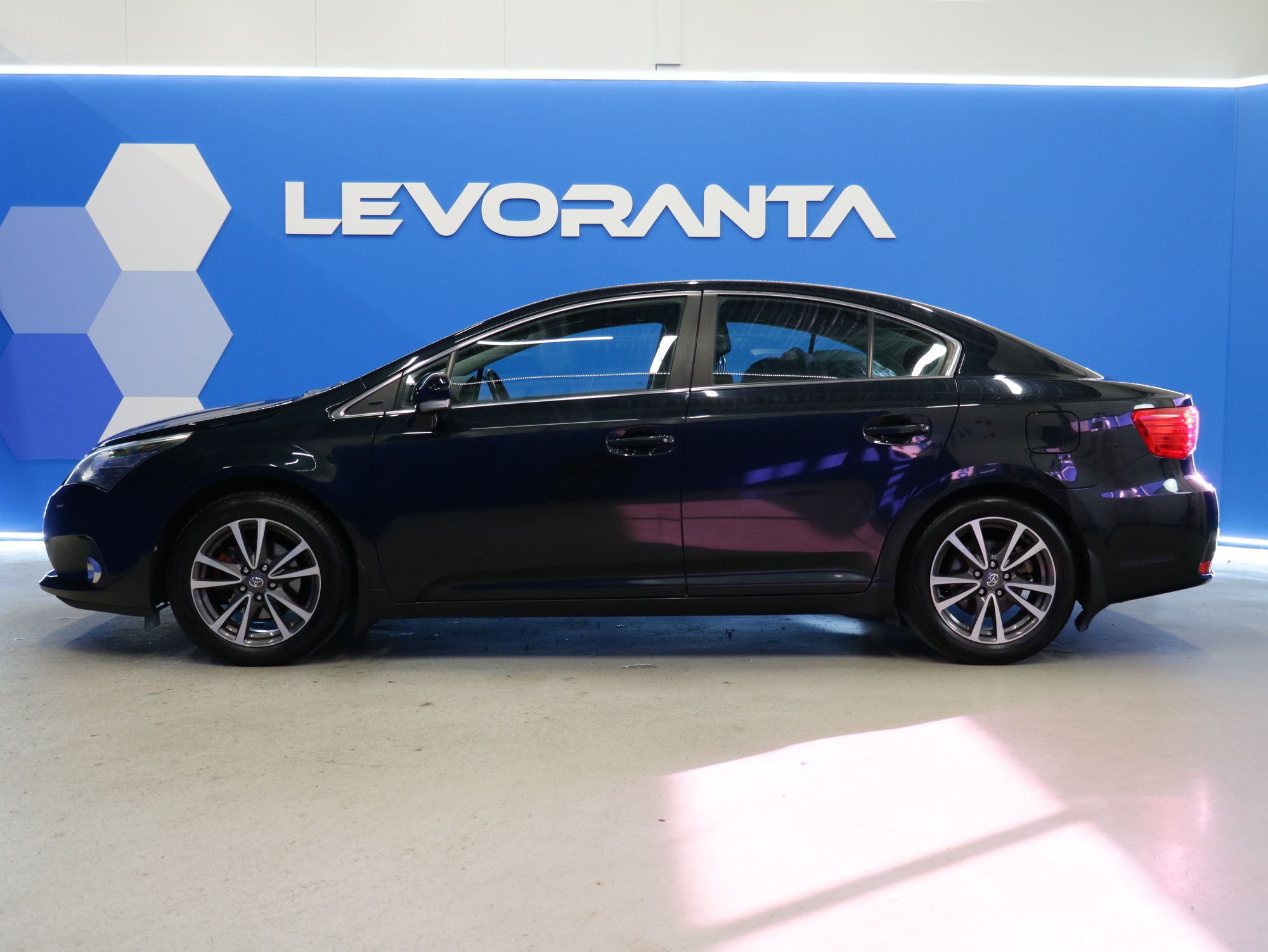 Toyota Avensis 2012, bild 4/35