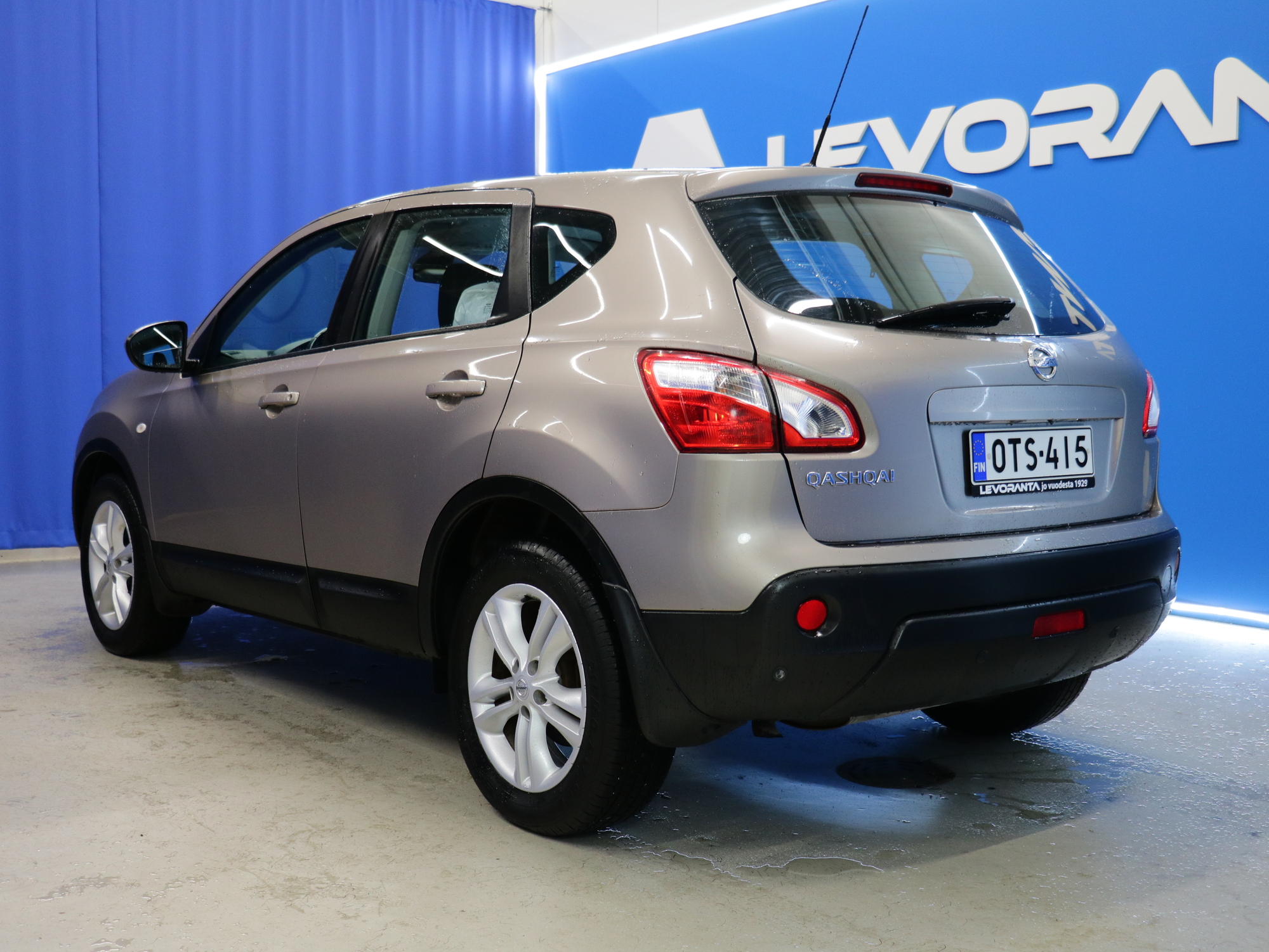 Nissan Qashqai 1,6L Acenta 2WD CVT 2012, photo 5/32