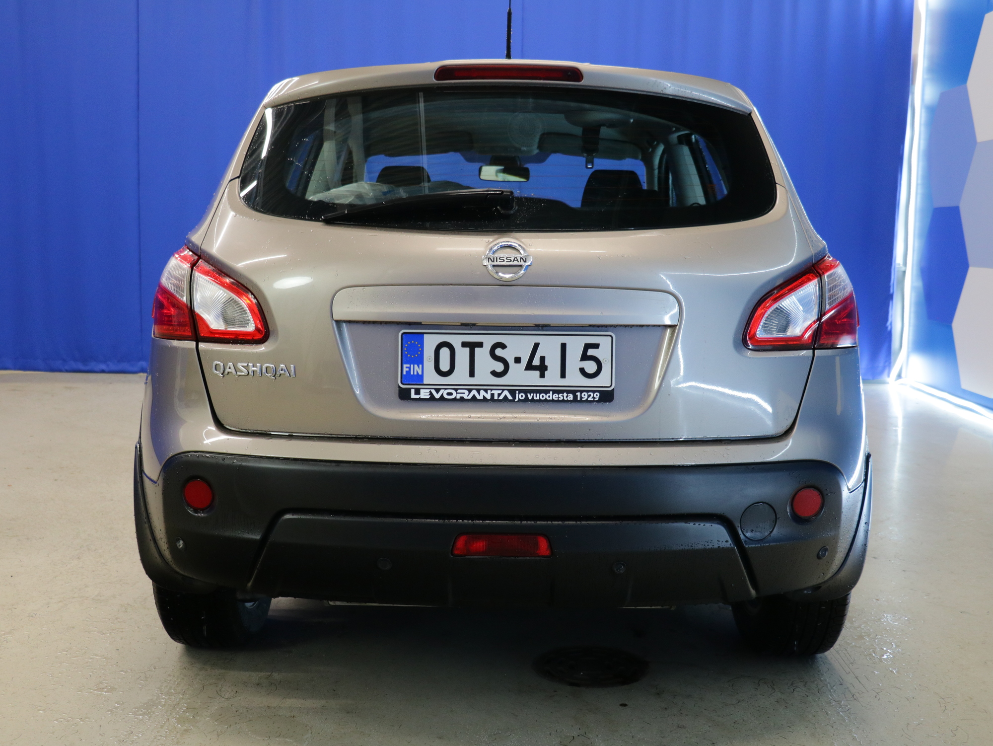 Nissan Qashqai 1,6L Acenta 2WD CVT 2012, photo 6/32