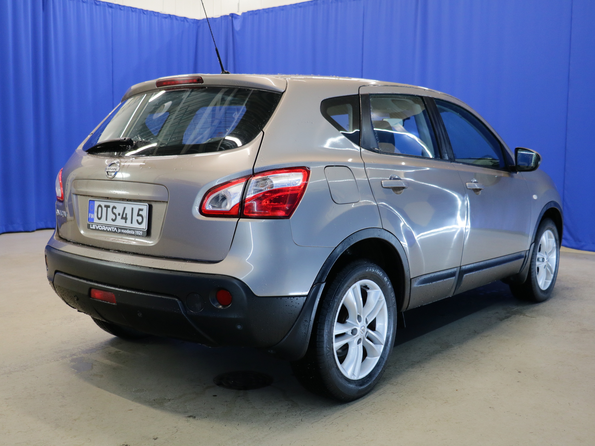 Nissan Qashqai 1,6L Acenta 2WD CVT 2012, photo 7/32