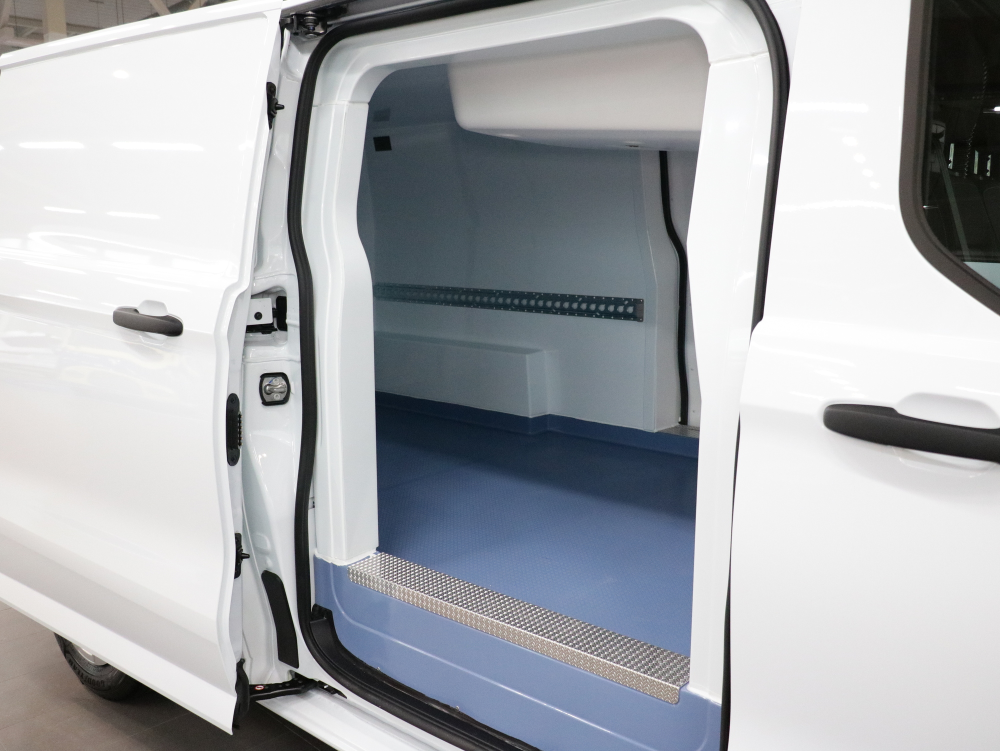 Ford Transit Custom 2026, bild 7/27
