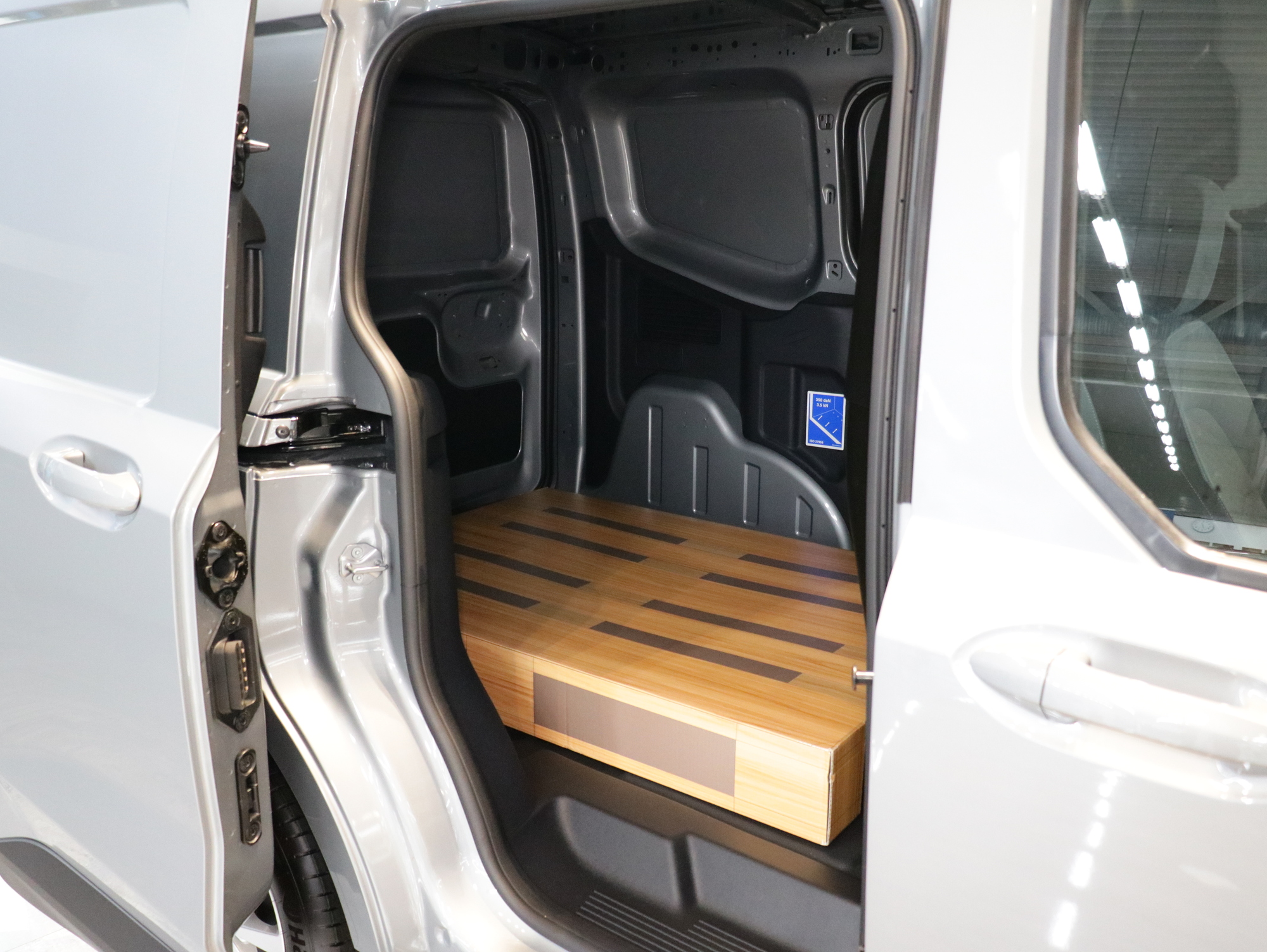 Ford Transit Courier 2026, bild 7/25